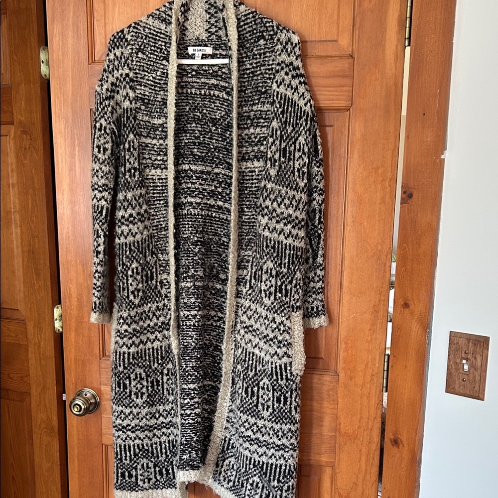 BB Dakota Black & Cream Patterned Open-Front Knit Cardigan